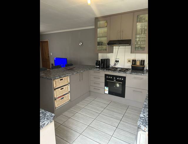 2 BEDROOM CLUSTER FOR SALE IN TERENURE